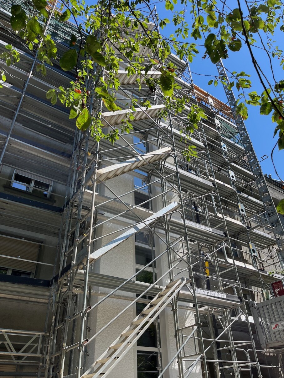 1820 Liftanbau, Dachausbau und Heizungsersatz Merhfamilienhaus Länggasse Bern Lift